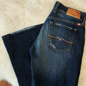 Dark wash Lucky Brand Bootcut Jeans w/ whiskering.